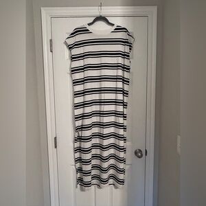 Abercrombie & Fitch Black and White Striped Maxi Dress